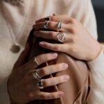 Comment nettoyer des bijoux en argent naturellement ?