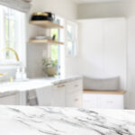 Quels sont les inconvénients d’une table en céramique ?